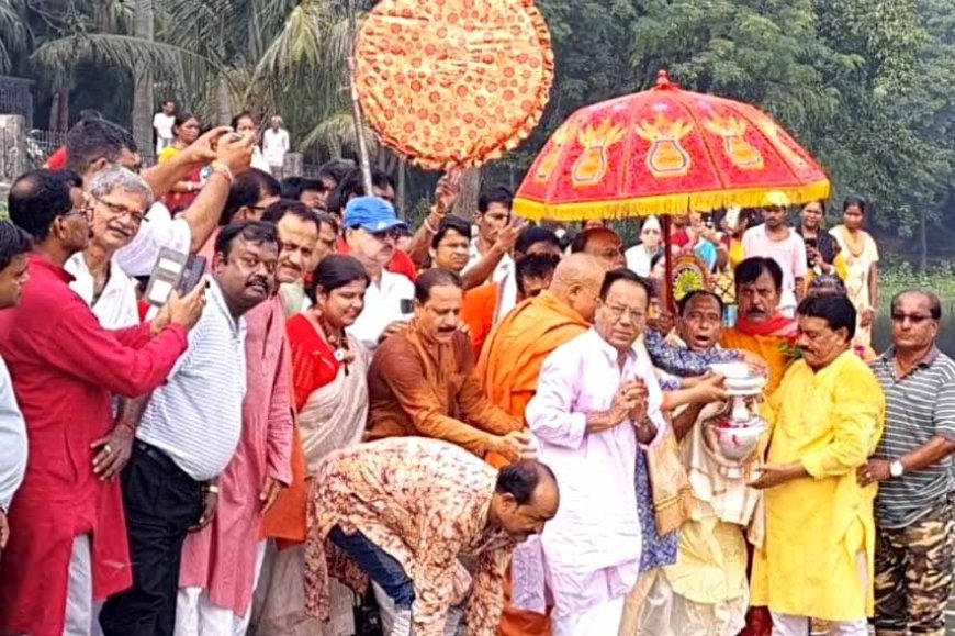 Durga Puja 2024 Bardhaman Durga Puja Begins gnr