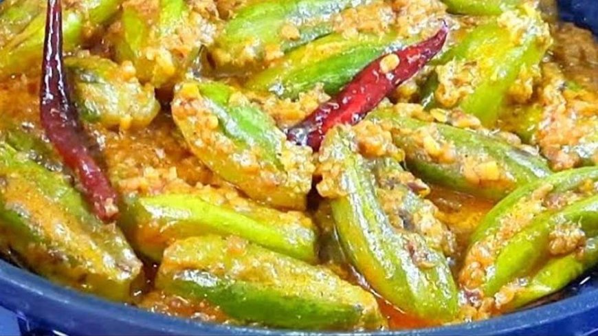 Try this veg recipe mugeswari alu potol for Durga Puja 2024 astami lunch and make your guests happy 