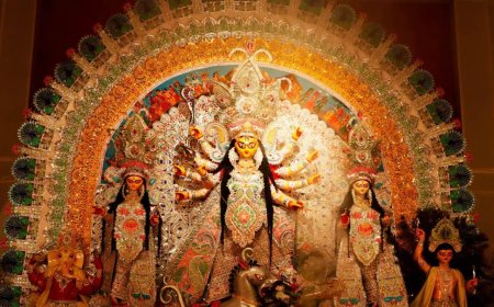 কলকাতা থেকে মফস্বল, বনেদি বাড়ি থেকে কলকাতার নামী পুজো, ঘুরিয়ে দেখানোর জন্য বিশেষ ব্যবস্থা পরিবহন দপ্তরের