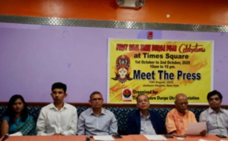 কলকাতার ম্যাডক্স স্কোয়ারের ধাঁচে টাইম স্কোয়ারে দুর্গোৎসব! অক্টোবরের প্রথম দু’দিন বিদেশের মাটিতে তুমুল হইচই