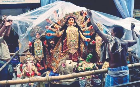 কেন কলকাতা ও দক্ষিণবঙ্গে এত বৃষ্টি? কীসের ইঙ্গিত? ভাসবে কি পুজো?