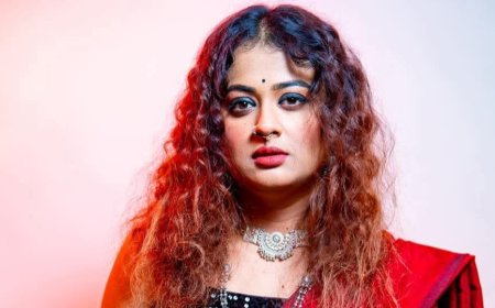 'প্রাক্তন প্রেমিকের সঙ্গে পুজোয় চুটিয়ে প্রেম করেছি..' শরতের গন্ধ আসতেই নস্টালজিয়ায় ভেসে আর কী বললেন শ্রেষ্ঠা?