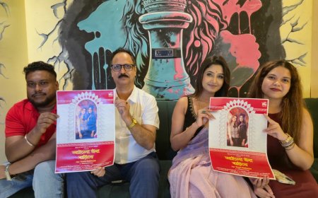 পুজোয় ঘরে ফেরার সঙ্গী! শিউলির গন্ধে, ঢাকের তালে মুক্তি পেল ‘আইলো উমা বাড়িতে’