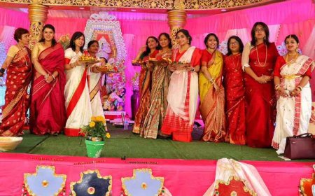 কুমোরটুলি থেকে যায় প্রতিমা, প্রবাসী বাঙালিদের কাছে আবেগ হয়ে উঠেছে ক্যালিফোর্নিয়ার সেন্ট্রাল ভ্যালির এই দুর্গাপুজো