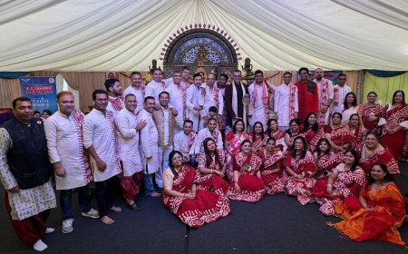 লন্ডনের আড্ডার পুজো স্লাউতে, বাংলার চায়ের দোকানের থিমে বিদেশে 'পাড়ার ঠেক'