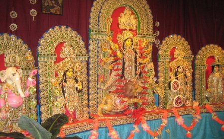 সমুদ্র যতই বিস্তৃত হোক, আলাদা করতে পারে না শিকড় থেকে, বার্লিনে ৪৮ বছরের দুর্গোৎসব ফিরছে ঐতিহ্যের নতুন রূপে, নতুন নামে