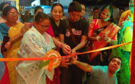 অভিনব আয়োজন! নামকরা সেলিব্রিটি নয়, বরং পুজো মণ্ডপ উদ্বোধন করলেন একদল বিশেষভাবে সক্ষম মানুষ