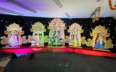 টেমসের তীরে মায়ের আবাহন, চিরন্তন অনুভূতির টানে ক্যামডেনের পুজোয় থিম ‘মা’