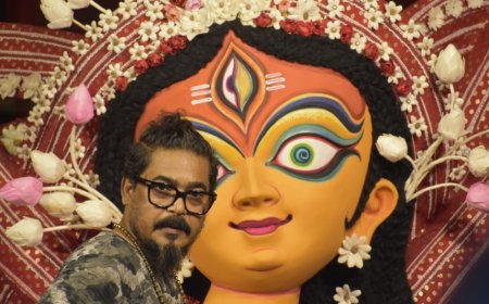 সকলের কাছে ক্ষমা চাইলেন নলিন সরকার স্ট্রিট পুজোর শিল্পী সনাতন দিন্দা, কী এমন হল?