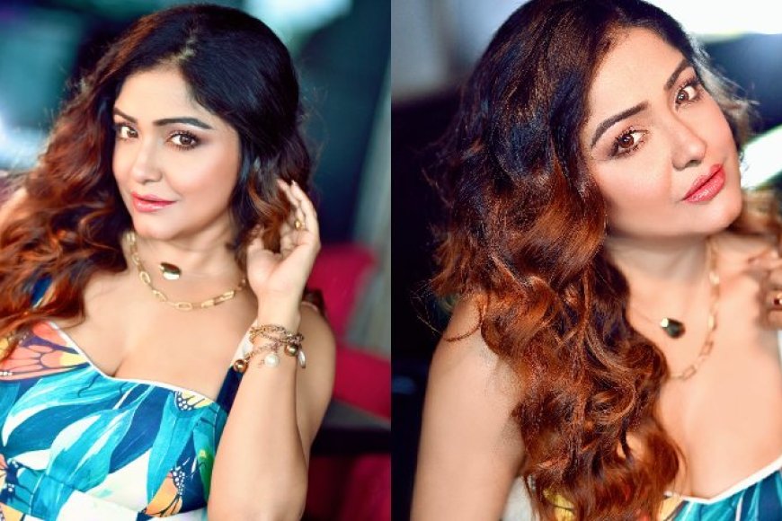 যদি আরও সাহসী হতে চান তাহলে স্বচ্ছন্দ্যে বেছে নিতে পারেন স্ট্র্যাপ স্লিভ ওয়েস্টার্ন গাউন। বিশেষ করে দিনের বেলা যদি তাপমাত্রা একটু বেশি থাকে তাহলে এই পোশাক খুবই আরামদায়ক হতে পারে।