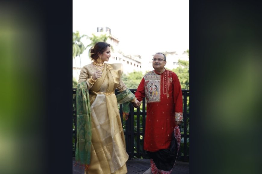 আর অভিনয়? সেটা সব জায়গায় নেই? -অভিনয় তো জীবনে জেনে বা না জেনে সবসময় করছি। প্রত্যেকের জীবনে কোনও না কোনও মুহূর্তে, ব্যাকরণগত ঠিক হোক বা ভুল, অভিনয়তো করতে হচ্ছে। বসের উপর ধরুণ রেগে আছেন, সামনেতো হেসে বলতেই হবে। এরকম উদাহরণ বহু।  মাননীয়া মুখ্যমন্ত্রী জানেন, আপনি অভিনয় করছেন, কী বললেন? -অরিন্দম শীলের কাছে শুনেছিলেন। শুভেচ্ছা জানিয়েছেন। বললেন 'সিনেমাটায় ভাল কাজ করেছ শুনলাম', ভারী উৎসাহ পেয়েছি।  অভিষেকের কথায় আসি, অভিষেক ব্যানার্জির  একটা লুক নিয়েই সরগরম চারদিক... -ভালতো, ওই ইয়ং স্টার। আমাদের নেতা। বড়