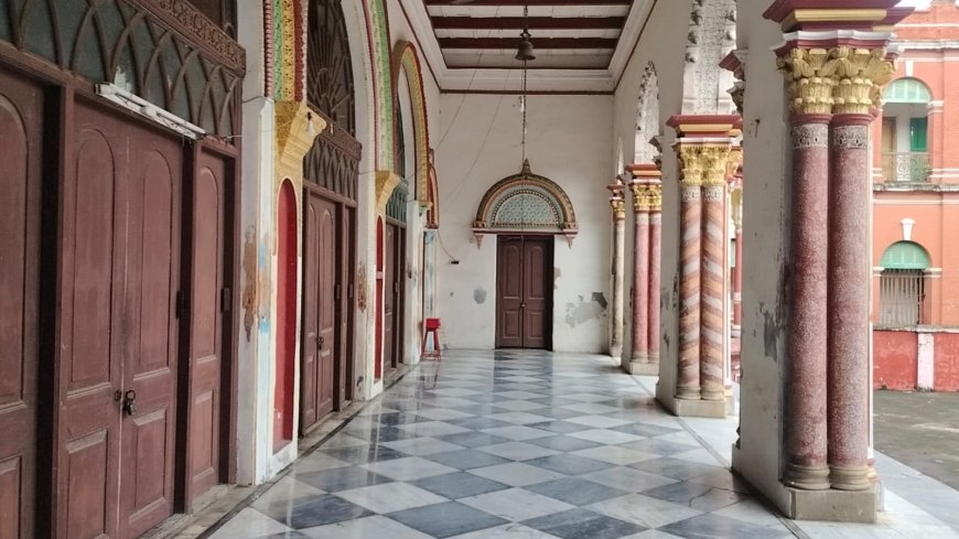 Durga Puja of Chanchal Rajbari now run by locals