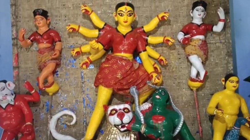 Durga Puja 2025 For a miraculous incident Durga idol of Bahru Pundit Bari is not immersed
