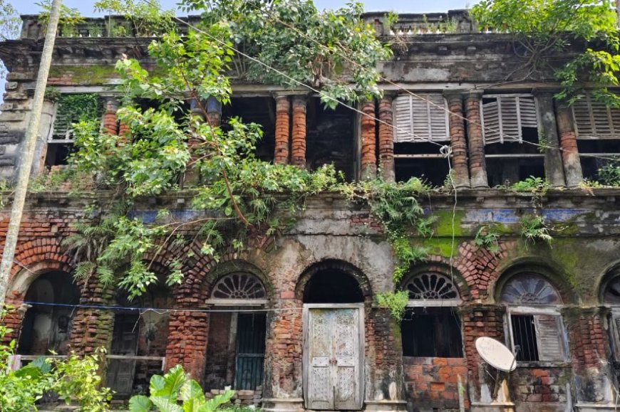 Durga Puja 2025: With Devi Durga women of Ghosh family return to their in-law house without bathing