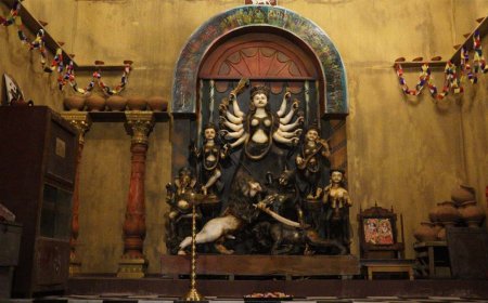 চিলেকোঠার চুপকথা, থিম ভাবনায় এবার চমকে দিয়েছে পাতিপুকুর আদি সর্বজনীন, দেখলেন তো?